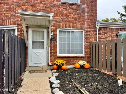 Photo of 5665 Aspen Drive # 27, Toledo, OH 43615 (MLS # 10014822)