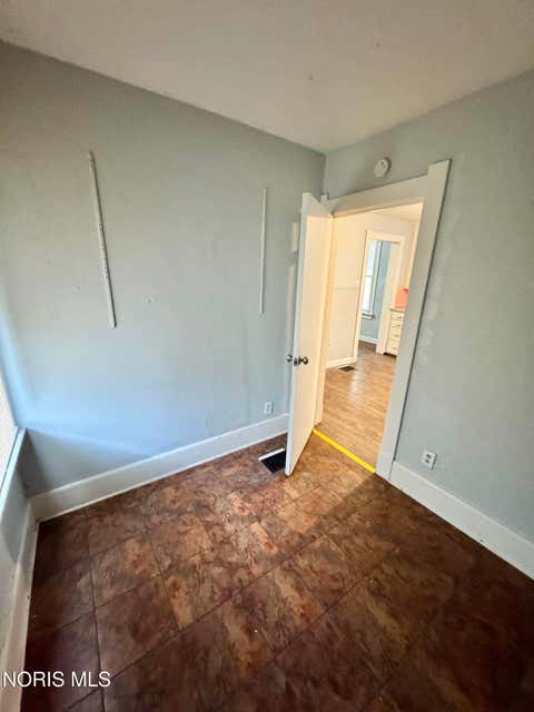Tiny photo for 158 Everett Street, Toledo, OH 43608 (MLS # 10011480)