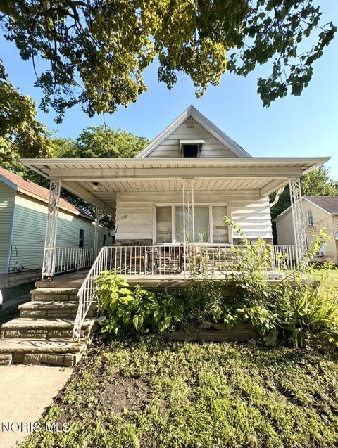 Photo of 158 Everett Street, Toledo, OH 43608 (MLS # 10011480)