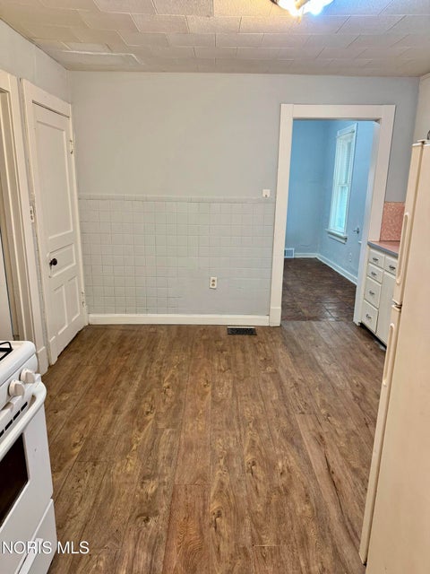 Tiny photo for 158 Everett Street, Toledo, OH 43608 (MLS # 10011480)