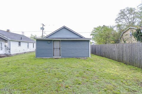 Tiny photo for 821 Elysian Avenue, Toledo, OH 43607 (MLS # 10008800)