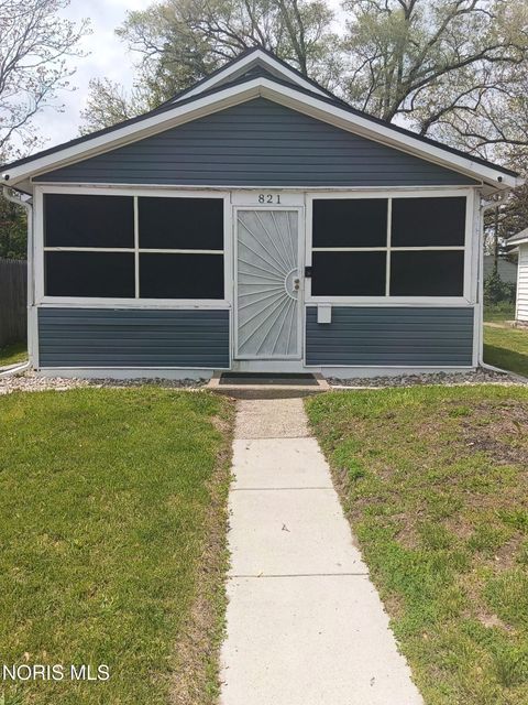 Tiny photo for 821 Elysian Avenue, Toledo, OH 43607 (MLS # 10008800)