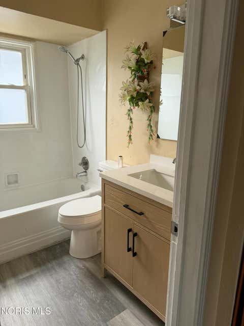 Tiny photo for 205 Willamont Road, Toledo, OH 43612 (MLS # 10011777)