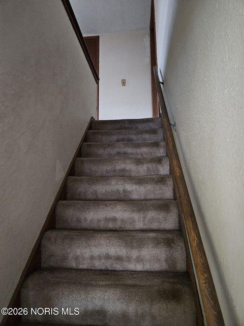 Tiny photo for 5420 Ruth Avenue, Toledo, OH 43613 (MLS # 10004003)