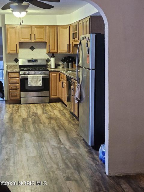 Tiny photo for 5420 Ruth Avenue, Toledo, OH 43613 (MLS # 10004003)