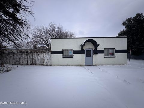 Photo of 3558 Stickney Avenue, Toledo, OH 43608 (MLS # 10002183)