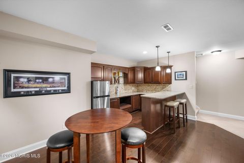 Tiny photo for 7883 Enchanted Circle, Monclova, OH 43542 (MLS # 10003949)