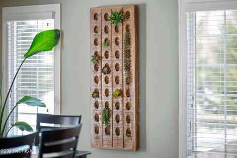 Tiny photo for 7883 Enchanted Circle, Monclova, OH 43542 (MLS # 10003949)