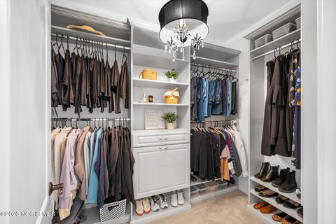 Tiny photo for 7883 Enchanted Circle, Monclova, OH 43542 (MLS # 10003949)