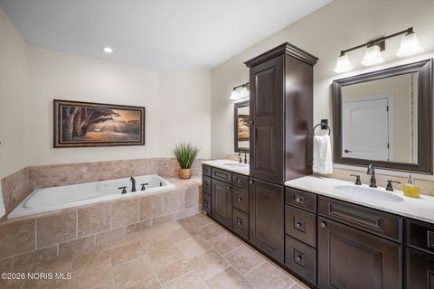 Tiny photo for 7883 Enchanted Circle, Monclova, OH 43542 (MLS # 10003949)