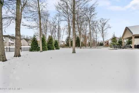 Tiny photo for 7883 Enchanted Circle, Monclova, OH 43542 (MLS # 10003949)