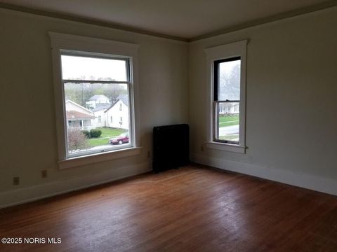 Tiny photo for 505 N Union Street, Fostoria, OH 44830 (MLS # 10001578)