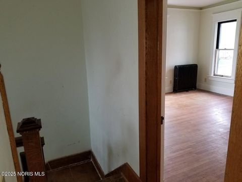 Tiny photo for 505 N Union Street, Fostoria, OH 44830 (MLS # 10001578)