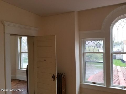 Tiny photo for 505 N Union Street, Fostoria, OH 44830 (MLS # 10001578)