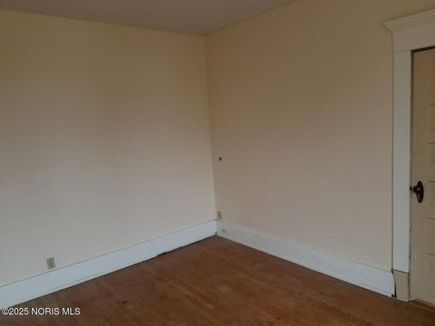 Tiny photo for 505 N Union Street, Fostoria, OH 44830 (MLS # 10001578)