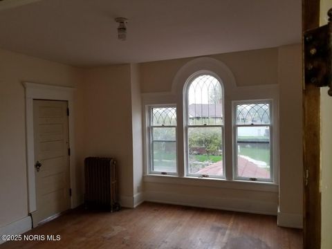 Tiny photo for 505 N Union Street, Fostoria, OH 44830 (MLS # 10001578)