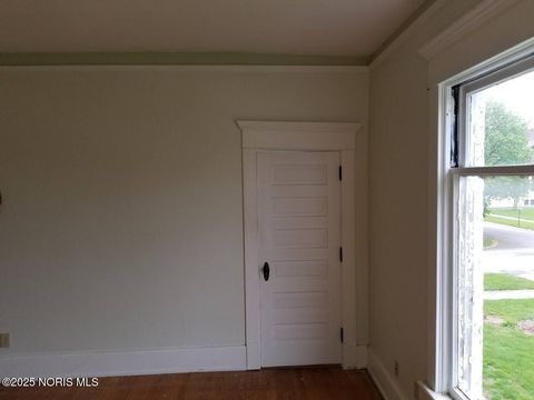 Tiny photo for 505 N Union Street, Fostoria, OH 44830 (MLS # 10001578)