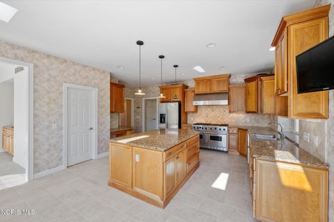 Tiny photo for 3025 Quarry Road, Maumee, OH 43537 (MLS # 10008002)