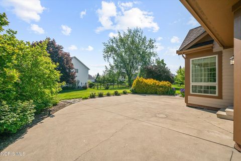 Tiny photo for 3025 Quarry Road, Maumee, OH 43537 (MLS # 10008002)
