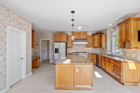 Tiny photo for 3025 Quarry Road, Maumee, OH 43537 (MLS # 10008002)