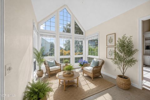 Tiny photo for 3025 Quarry Road, Maumee, OH 43537 (MLS # 10008002)