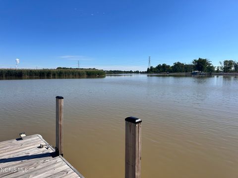 Tiny photo for 2103 County Road 210, Fremont, OH 43420 (MLS # 10009573)