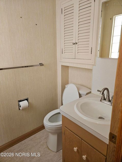 Tiny photo for 4402 Drummond Road, Toledo, OH 43613 (MLS # 10004080)