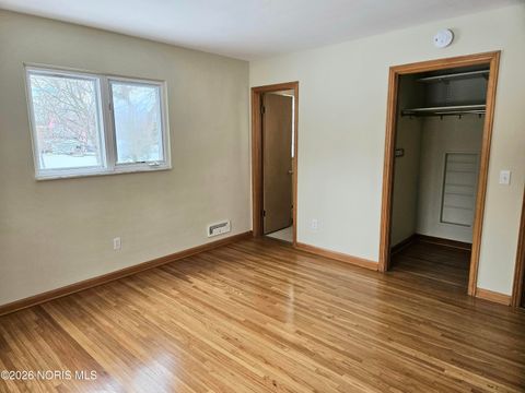 Tiny photo for 4402 Drummond Road, Toledo, OH 43613 (MLS # 10004080)