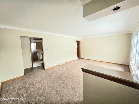 Tiny photo for 4402 Drummond Road, Toledo, OH 43613 (MLS # 10004080)