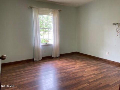 Tiny photo for 124 Oak Park Drive, Hicksville, OH 43526 (MLS # 10008896)