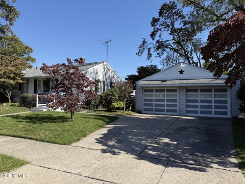 Tiny photo for 2915 Claredale Road, Toledo, OH 43613 (MLS # 10014402)
