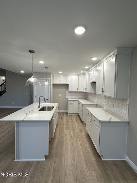 Tiny photo for 25264 E Sunset Maple Drive, Perrysburg, OH 43551 (MLS # 10006782)