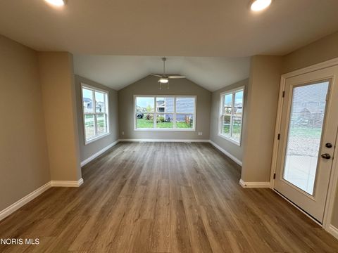 Tiny photo for 25264 E Sunset Maple Drive, Perrysburg, OH 43551 (MLS # 10006782)