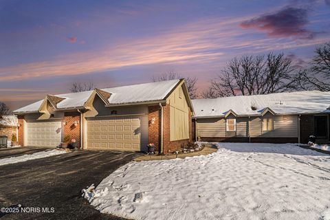 Photo of 1183 Hidden Ridge Road # D, Toledo, OH 43615 (MLS # 10002051)