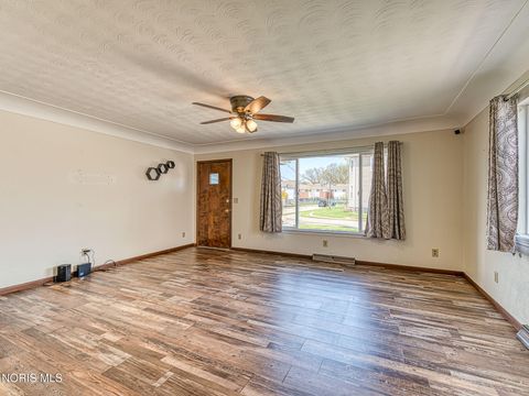 Tiny photo for 2828 128th Street, Toledo, OH 43611 (MLS # 10006713)