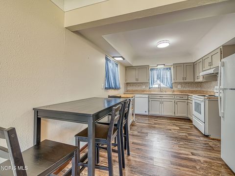 Tiny photo for 2828 128th Street, Toledo, OH 43611 (MLS # 10006713)