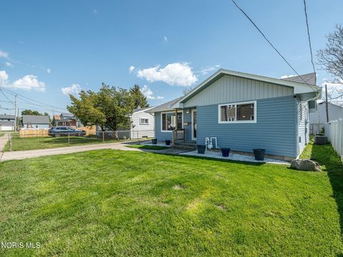 Tiny photo for 2828 128th Street, Toledo, OH 43611 (MLS # 10006713)