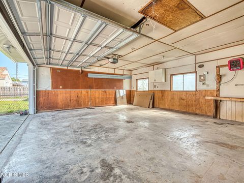 Tiny photo for 2828 128th Street, Toledo, OH 43611 (MLS # 10006713)