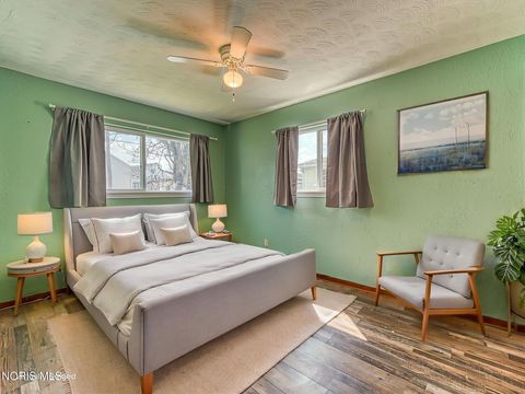 Tiny photo for 2828 128th Street, Toledo, OH 43611 (MLS # 10006713)