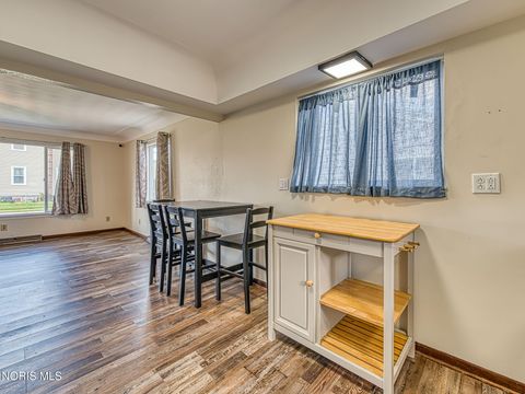 Tiny photo for 2828 128th Street, Toledo, OH 43611 (MLS # 10006713)