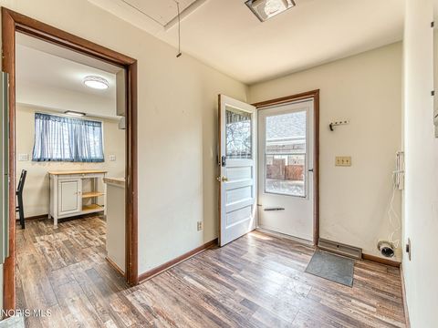 Tiny photo for 2828 128th Street, Toledo, OH 43611 (MLS # 10006713)