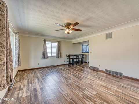 Tiny photo for 2828 128th Street, Toledo, OH 43611 (MLS # 10006713)