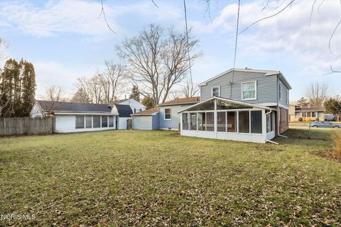 Tiny photo for 1932 Cherrylawn Drive, Toledo, OH 43614 (MLS # 10004640)