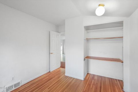 Tiny photo for 1932 Cherrylawn Drive, Toledo, OH 43614 (MLS # 10004640)