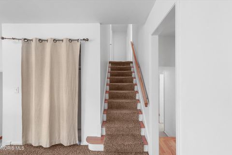 Tiny photo for 1932 Cherrylawn Drive, Toledo, OH 43614 (MLS # 10004640)