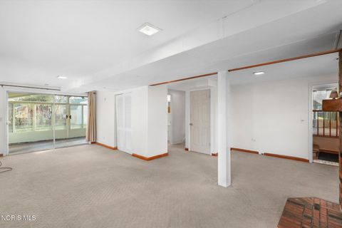 Tiny photo for 1932 Cherrylawn Drive, Toledo, OH 43614 (MLS # 10004640)