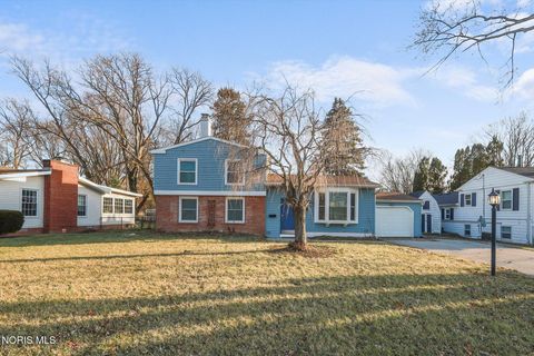 Tiny photo for 1932 Cherrylawn Drive, Toledo, OH 43614 (MLS # 10004640)