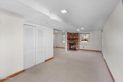 Tiny photo for 1932 Cherrylawn Drive, Toledo, OH 43614 (MLS # 10004640)