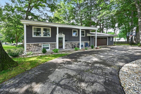 Tiny photo for 5433 Bentbrook Drive, Sylvania, OH 43560 (MLS # 10010088)