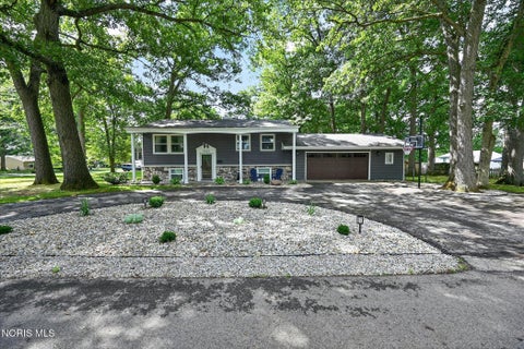 Tiny photo for 5433 Bentbrook Drive, Sylvania, OH 43560 (MLS # 10010088)